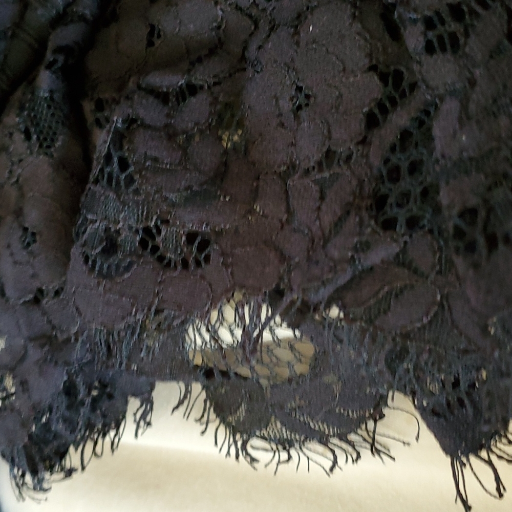 Black lace dress - Picture 7 of 7